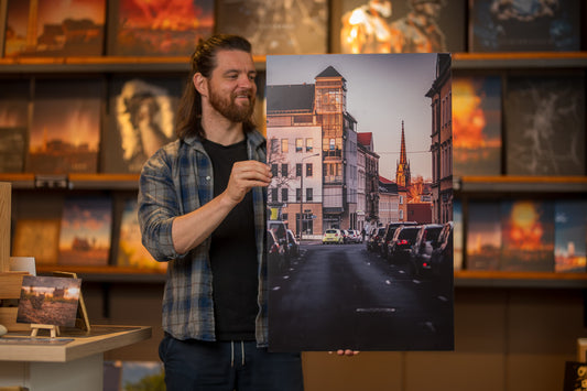 Wandbild 'Bahnhofstraße mit Jakobikirche' 50x80cm auf 3mm Forex - B-Ware